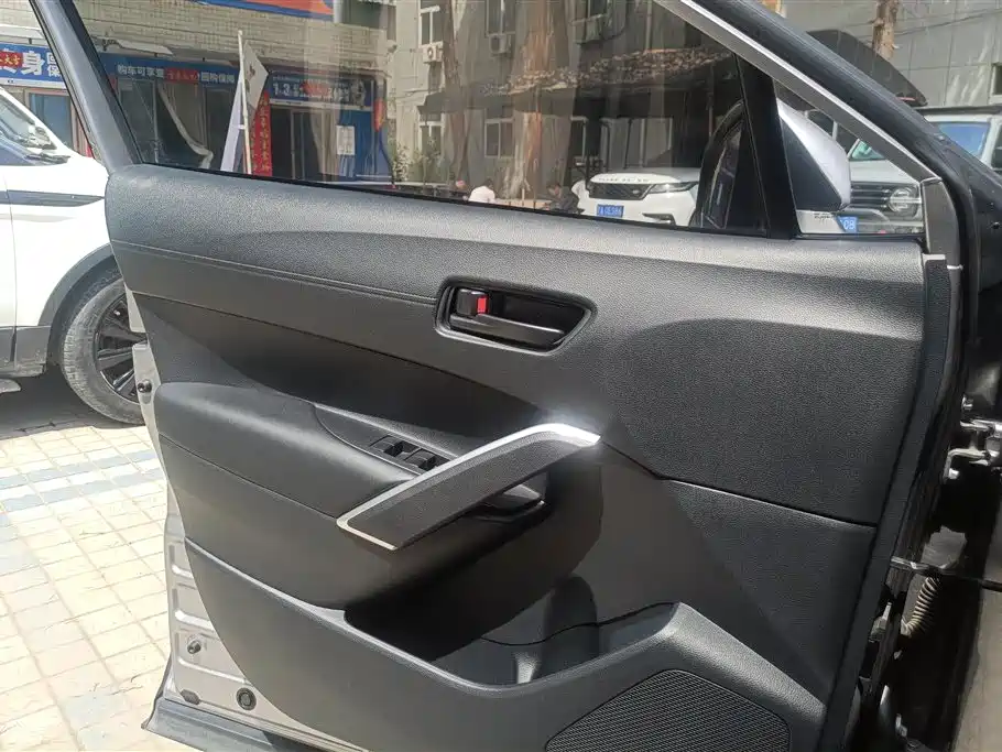 TOYOTA COROLLA SHARP AMPLIFIER