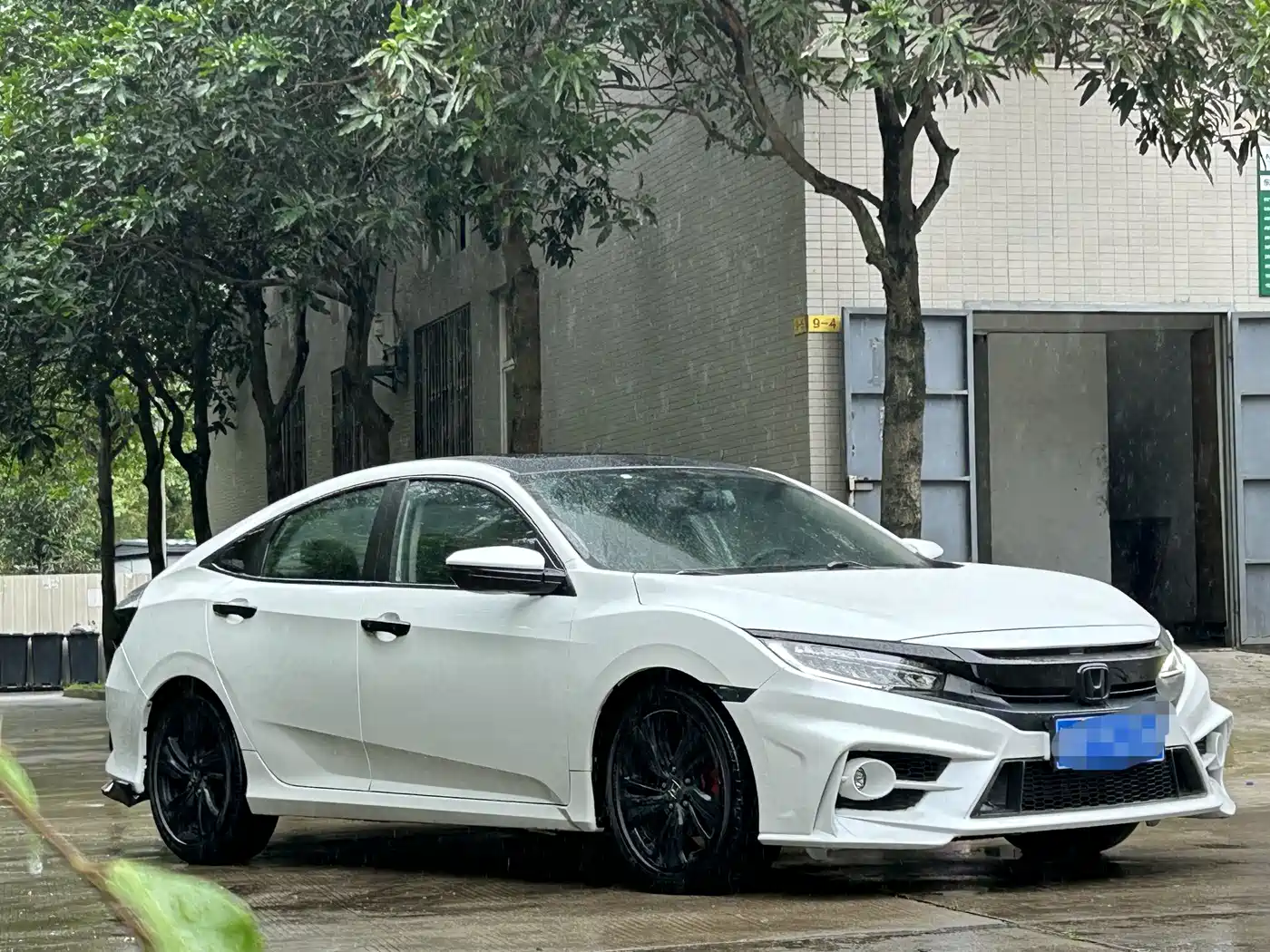 Photo 3 - Honda Civic