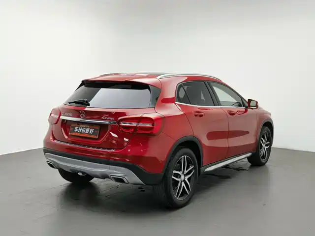 Mercedes-Benz GLA 2016 GLA 220 4MATIC Fashion — фото 2