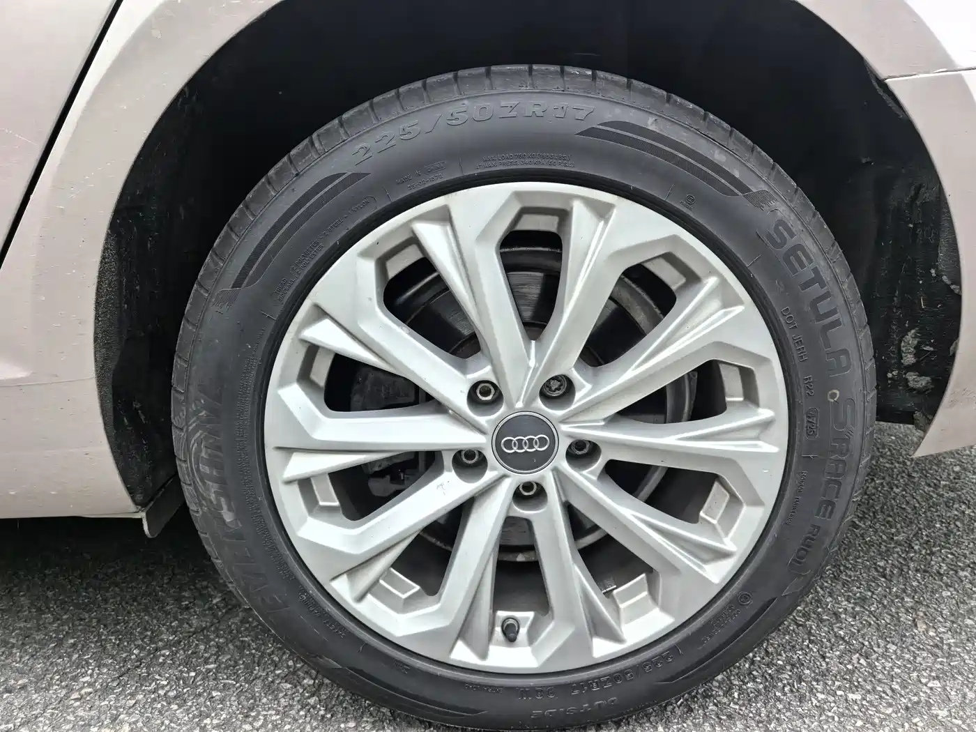 Фото 5 - Audi A4L