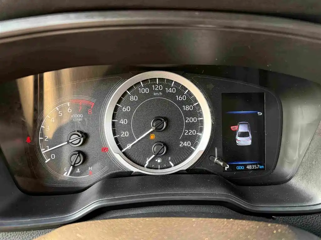 Toyota Corolla 2021 1.2T S-CVT Elite PLUS Edition фото 13
