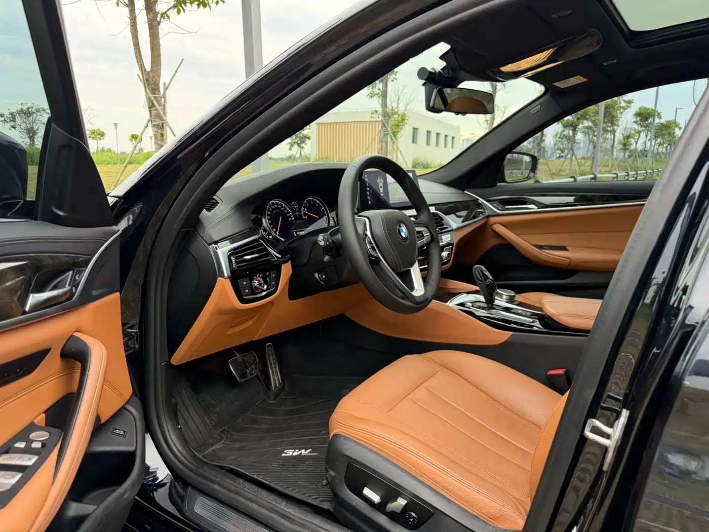 BMW 5 Series 2018 Facelift 530Li Leading M Sport Package фото 6