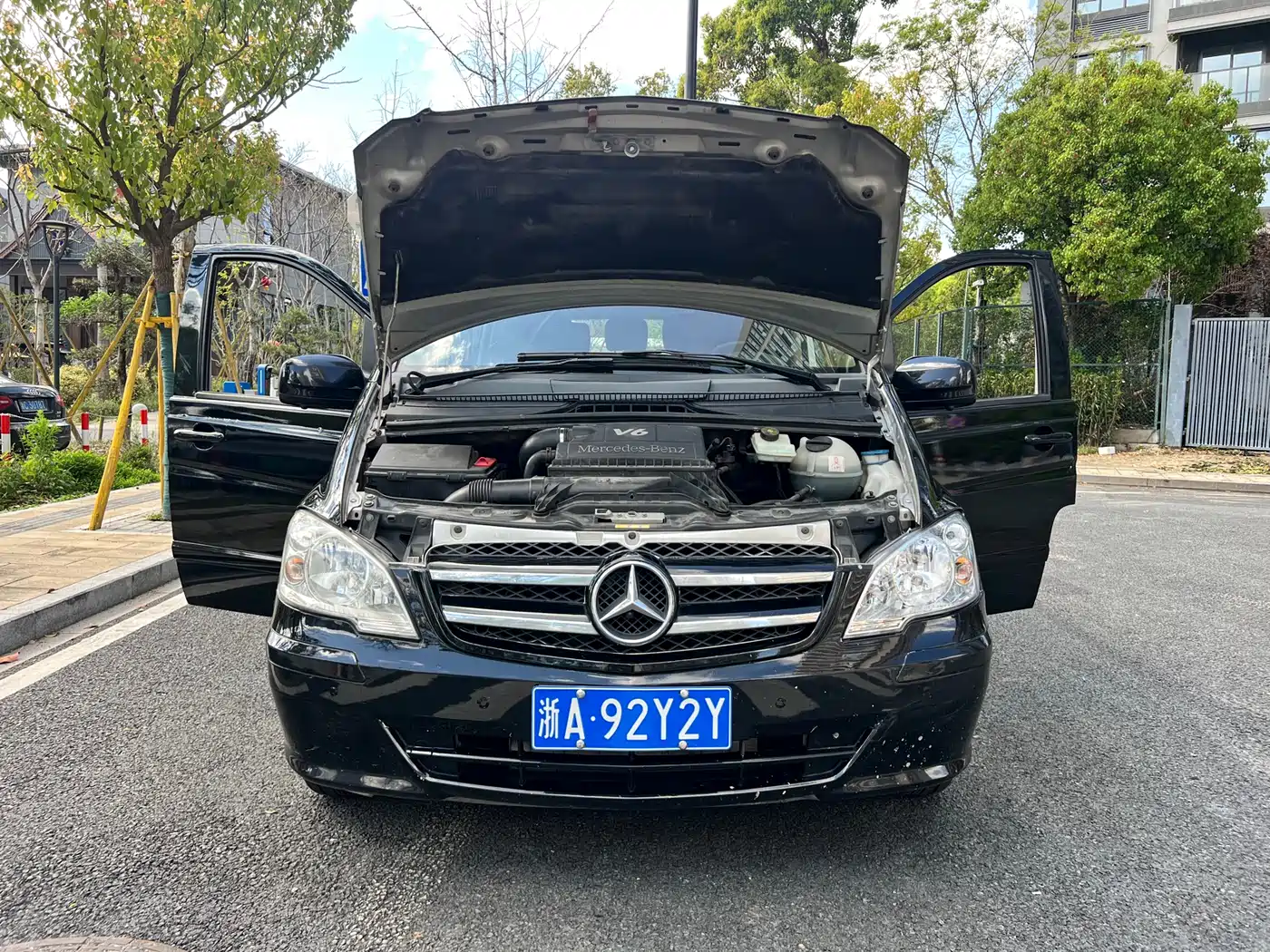 Mercedes-Benz Vito 2011 2.5L Business Edition фото 24