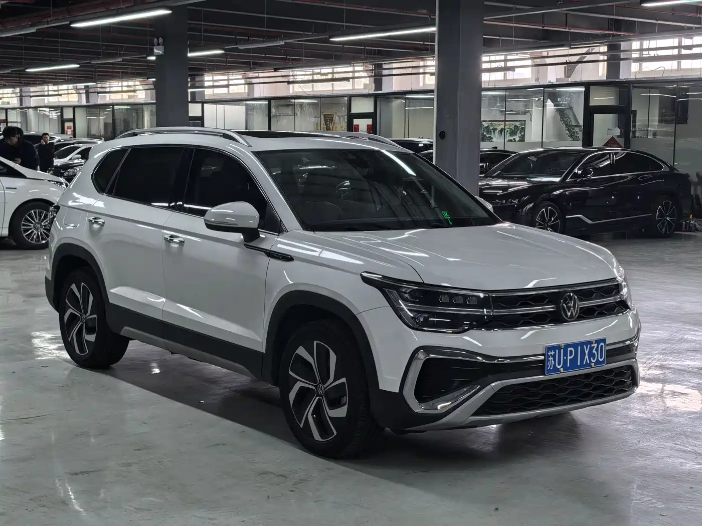 Volkswagen Tharu 2024 300TSI 2WD Full Moon Edition фото 3