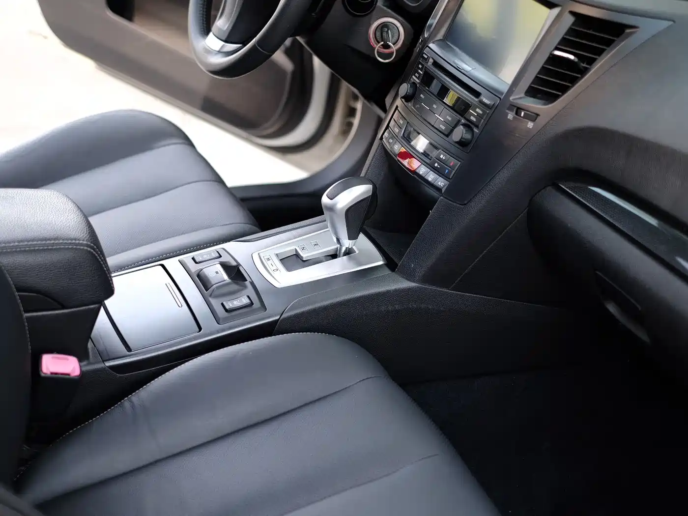 Фото 36 - Subaru Outback