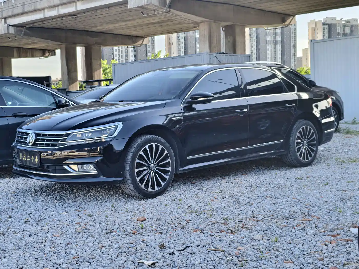 Volkswagen Passat 2016 330TSI DSG Honor Edition фото 11