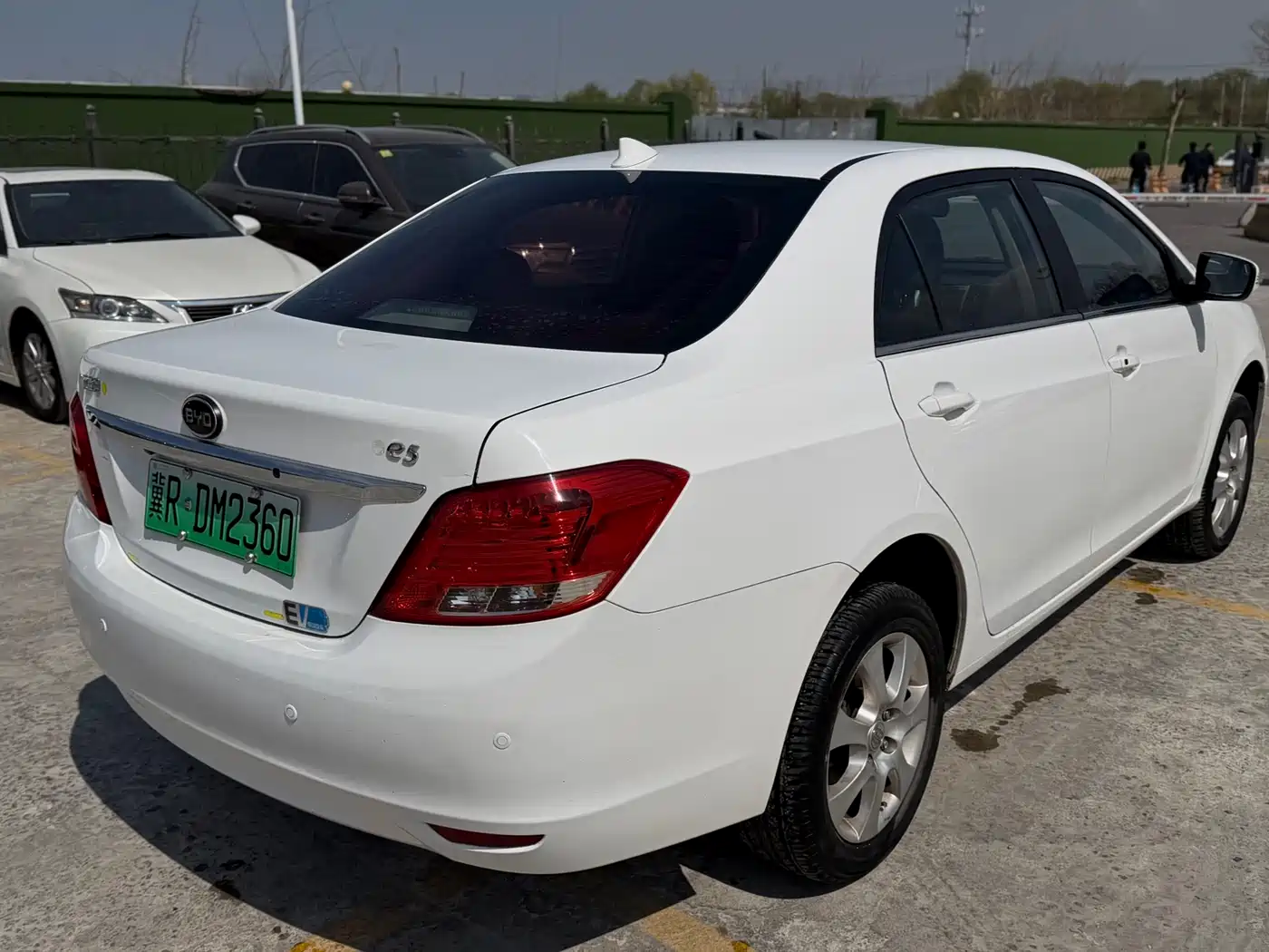 BYD E5