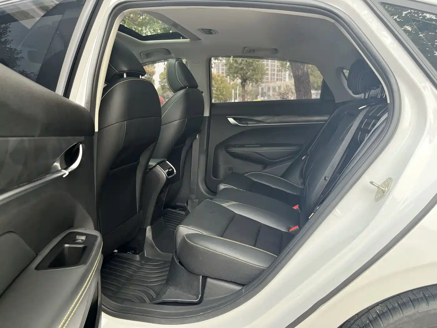 GEELY AUTOMOBILE BINRUI