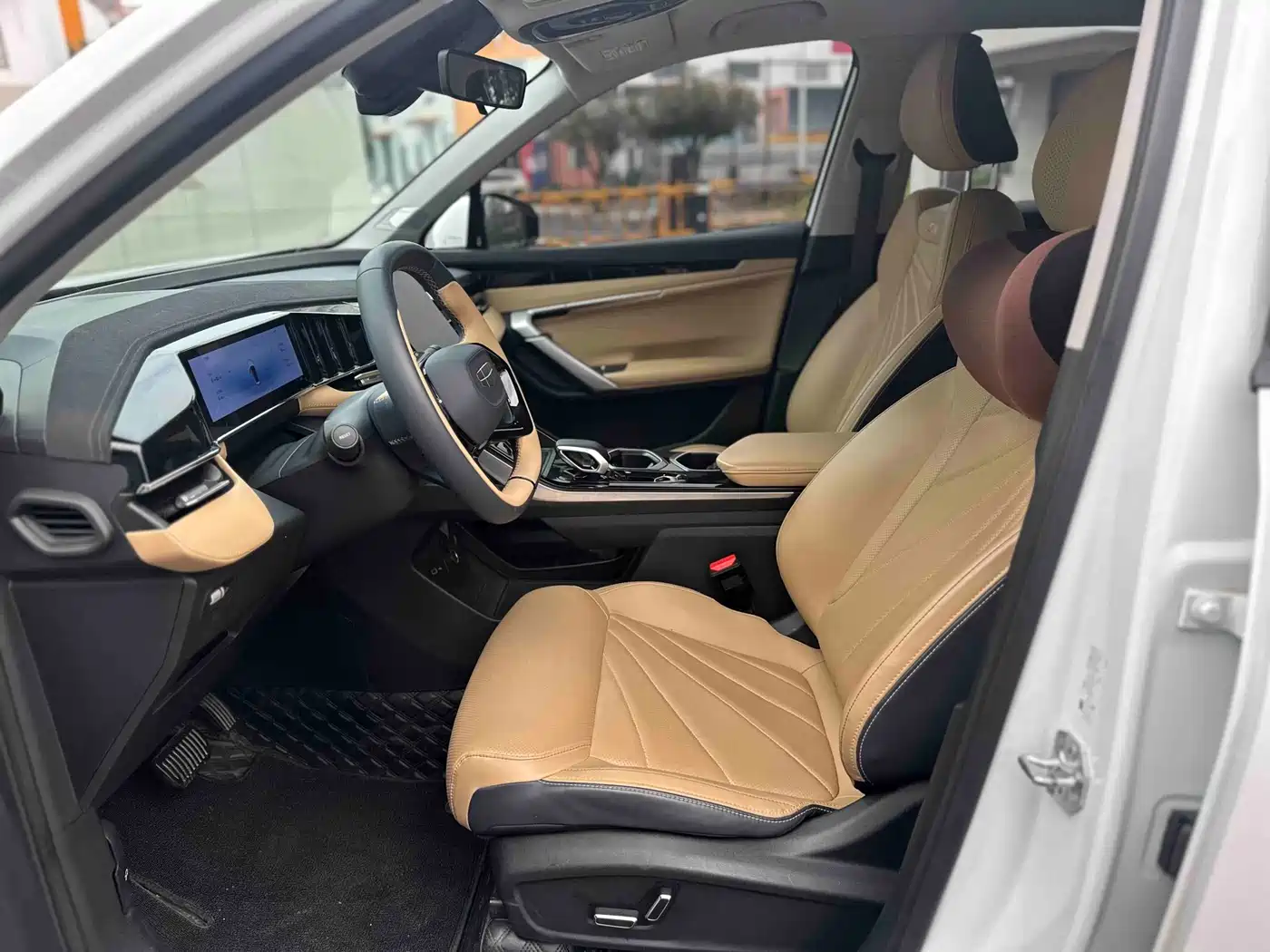 GEELY AUTOMOBILE BOYUE L