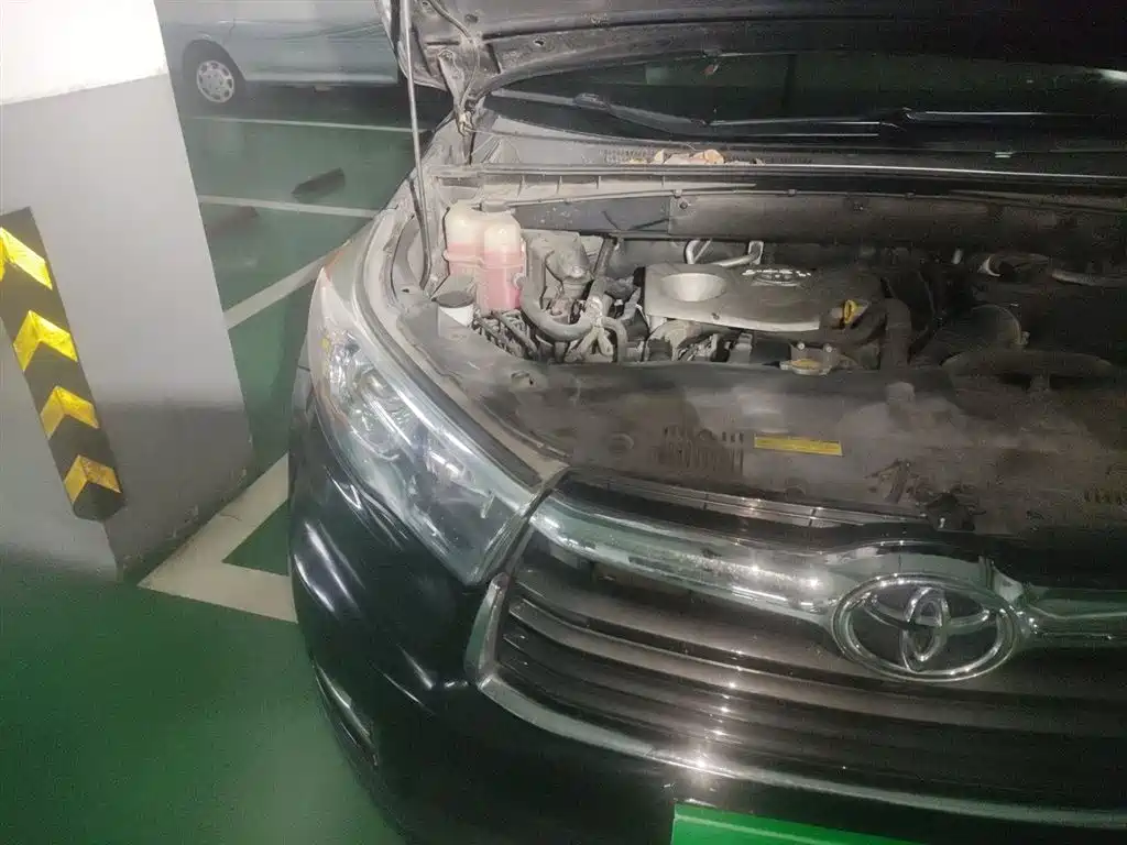 Toyota Highlander 2015 2.0T AWD Luxury Edition 7-seater фото 20