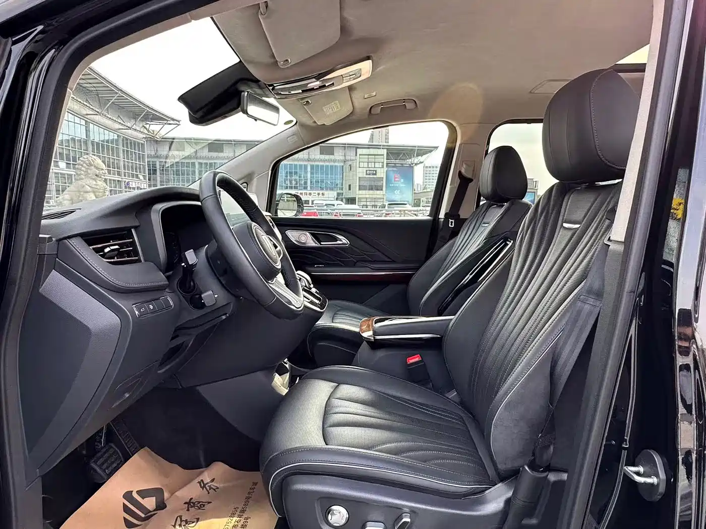 Hongqi HQ9 2023 2.0T Smart Connect Flagship фото 14