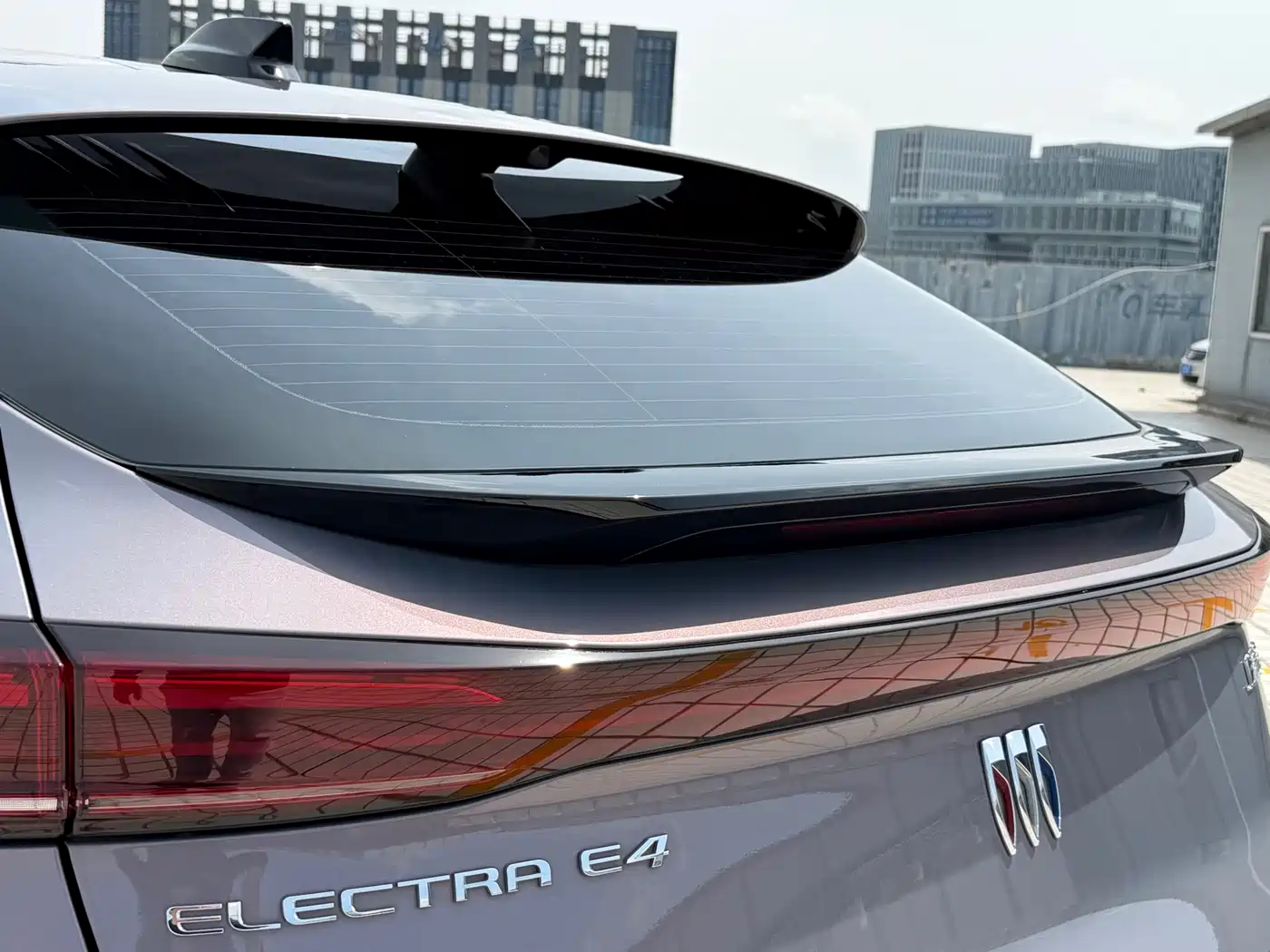 Buick E4 2023 Model Premium Edition фото 12