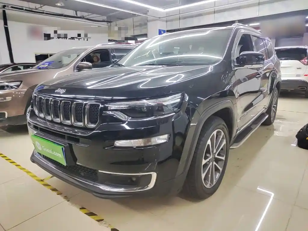 صورة 1 - Jeep Grand Commander