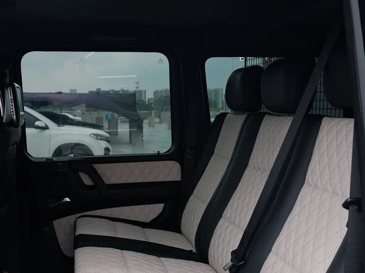 Mercedes-Benz G-Class AMG 2016 AMG G 63 фото 11