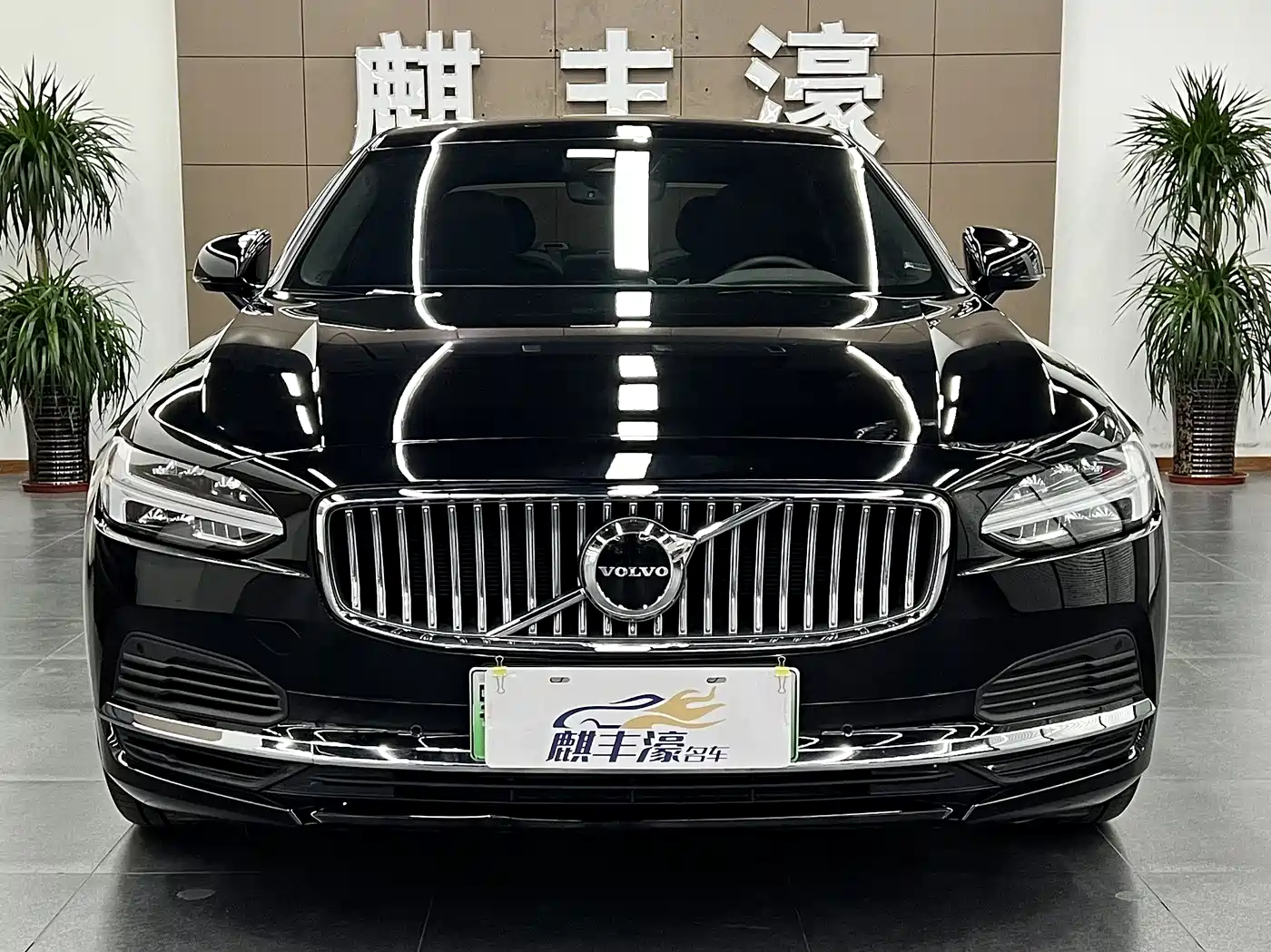 VOLVO S90 PLUG IN HYBRID