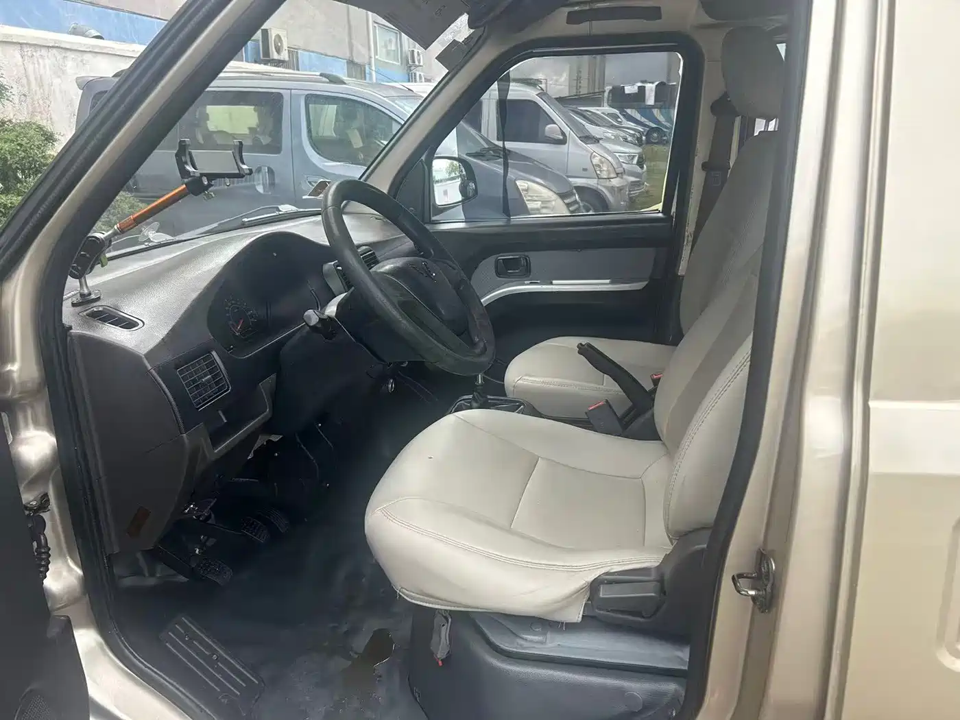Wuling Motors Wuling Rongguang 2021 2021 1.5L Extended Standard Power Assisted L3C