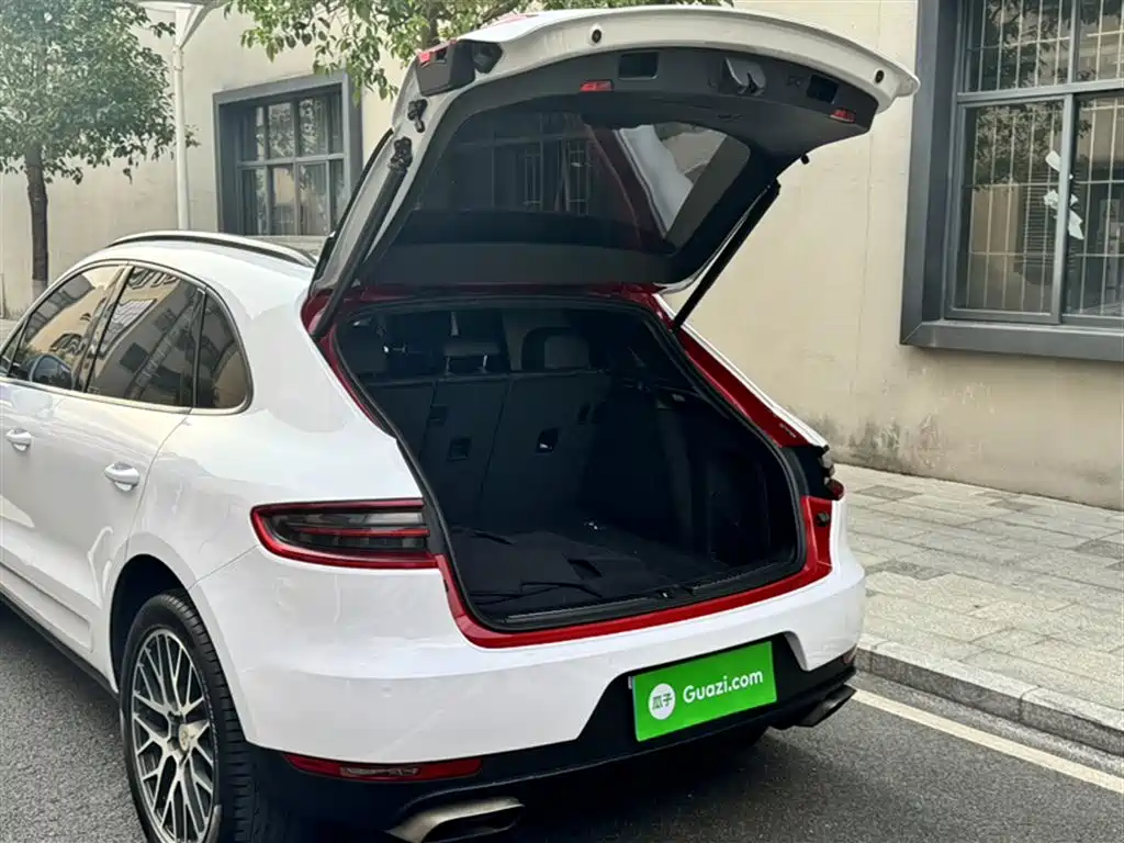 Porsche Macan 2017 Macan 2.0T фото 18