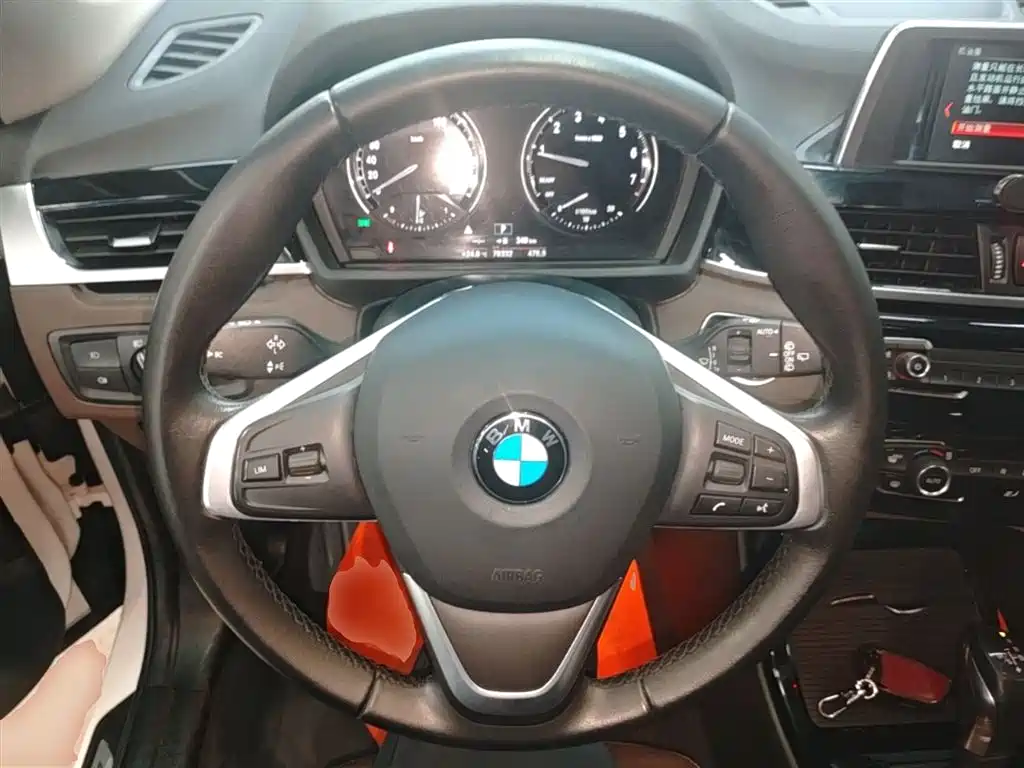 BMW X1 2018 sDrive18Li Premium Model фото 11