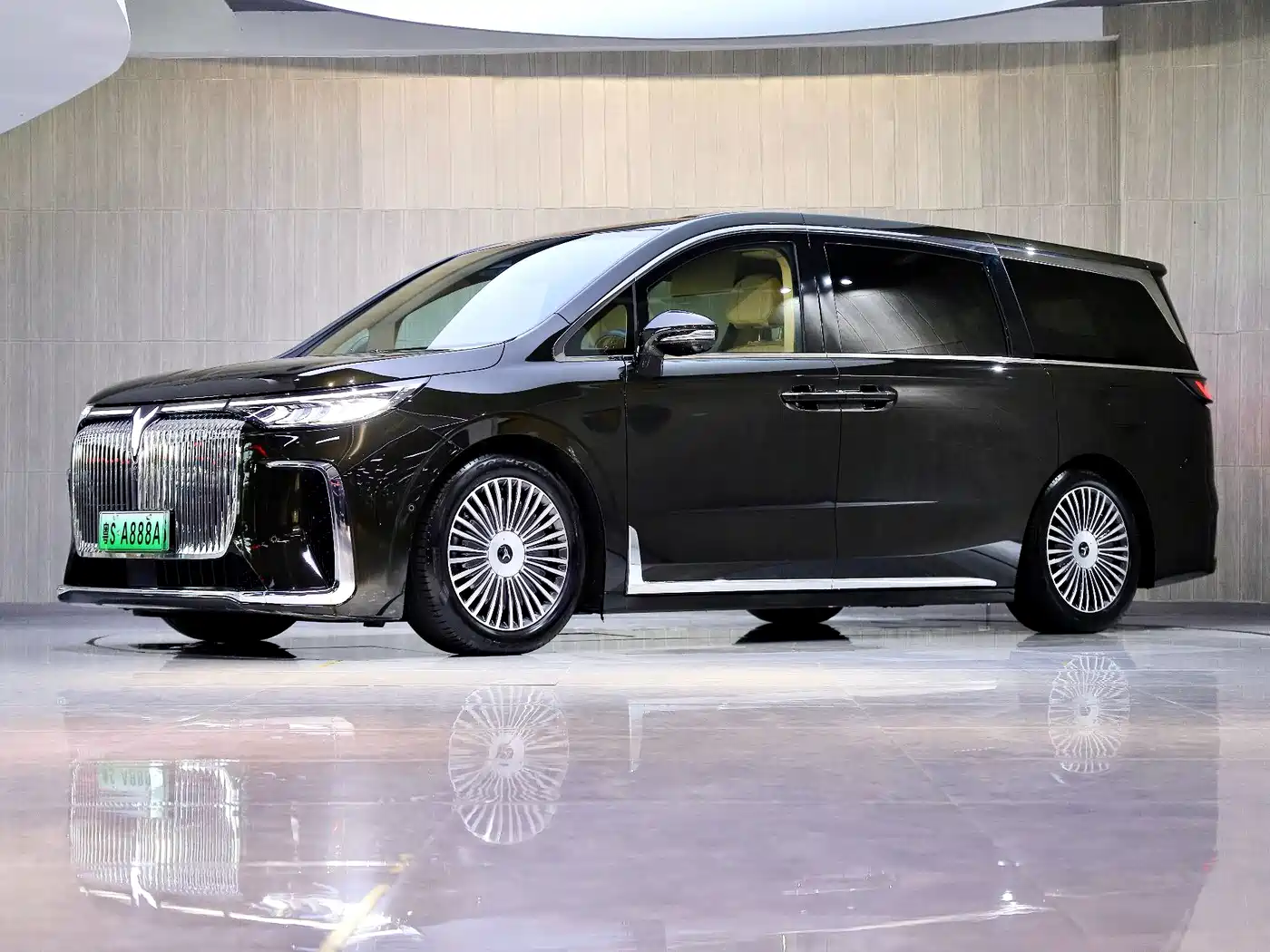 Voyah Auto Voyah Dreamer 2025 PHEV AWD Flagship Kunpeng Edition фото 11