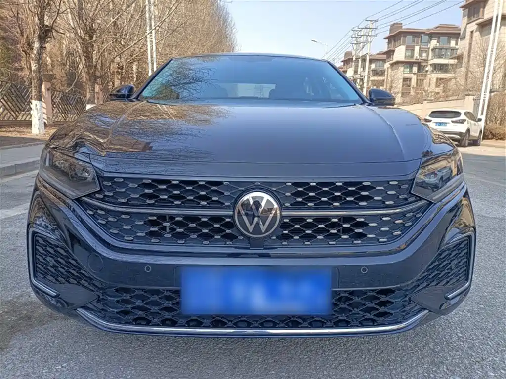 Volkswagen Passat 2022 330TSI Starlight Elite Edition фото 15