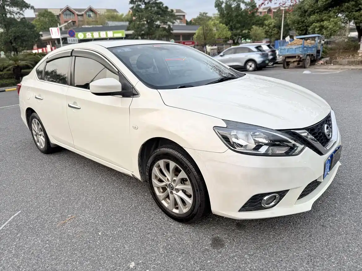 Nissan SYLPHY, миниатюра 3