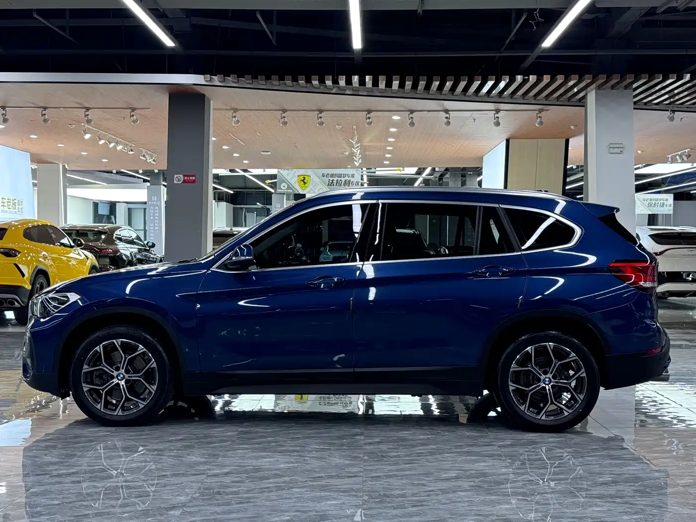 BMW X1 2021 sDrive25Li Leading фото 3