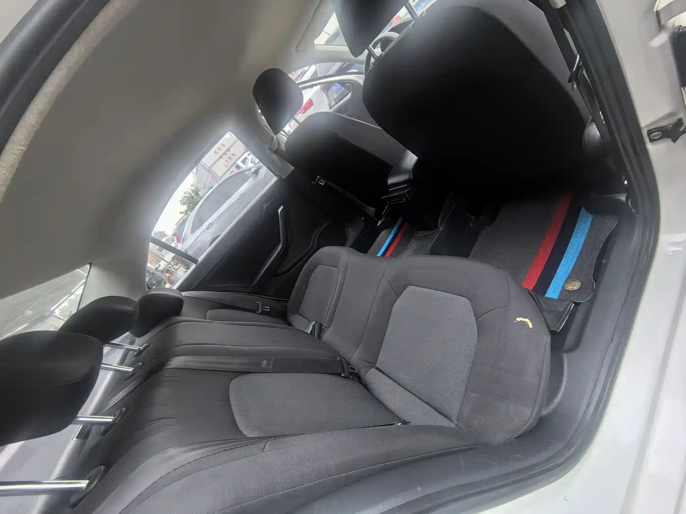 Volkswagen Jetta 2015 Value Edition 1.6L Manual Fashion фото 9