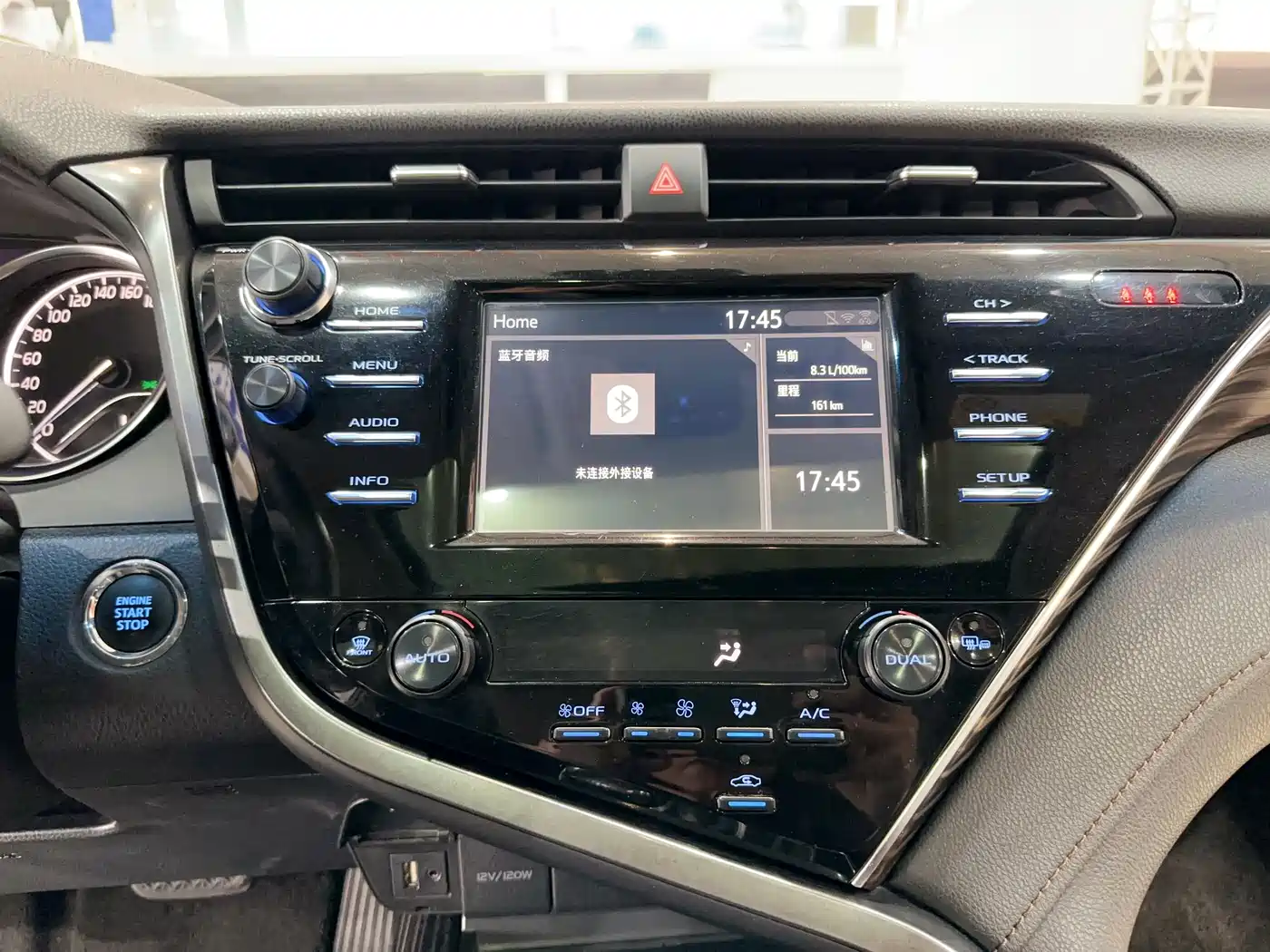 Toyota Camry 2018 2.0G Luxury Edition фото 21