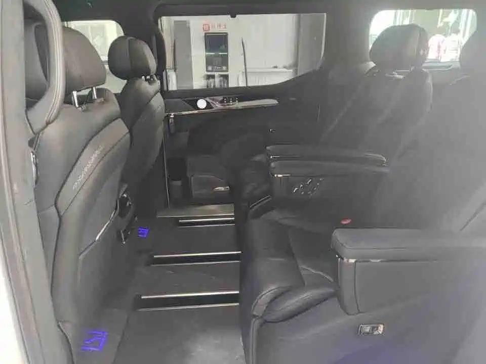 ZEEKR 009 2025 2024 6-Seat Executive AWD Version 140kWh