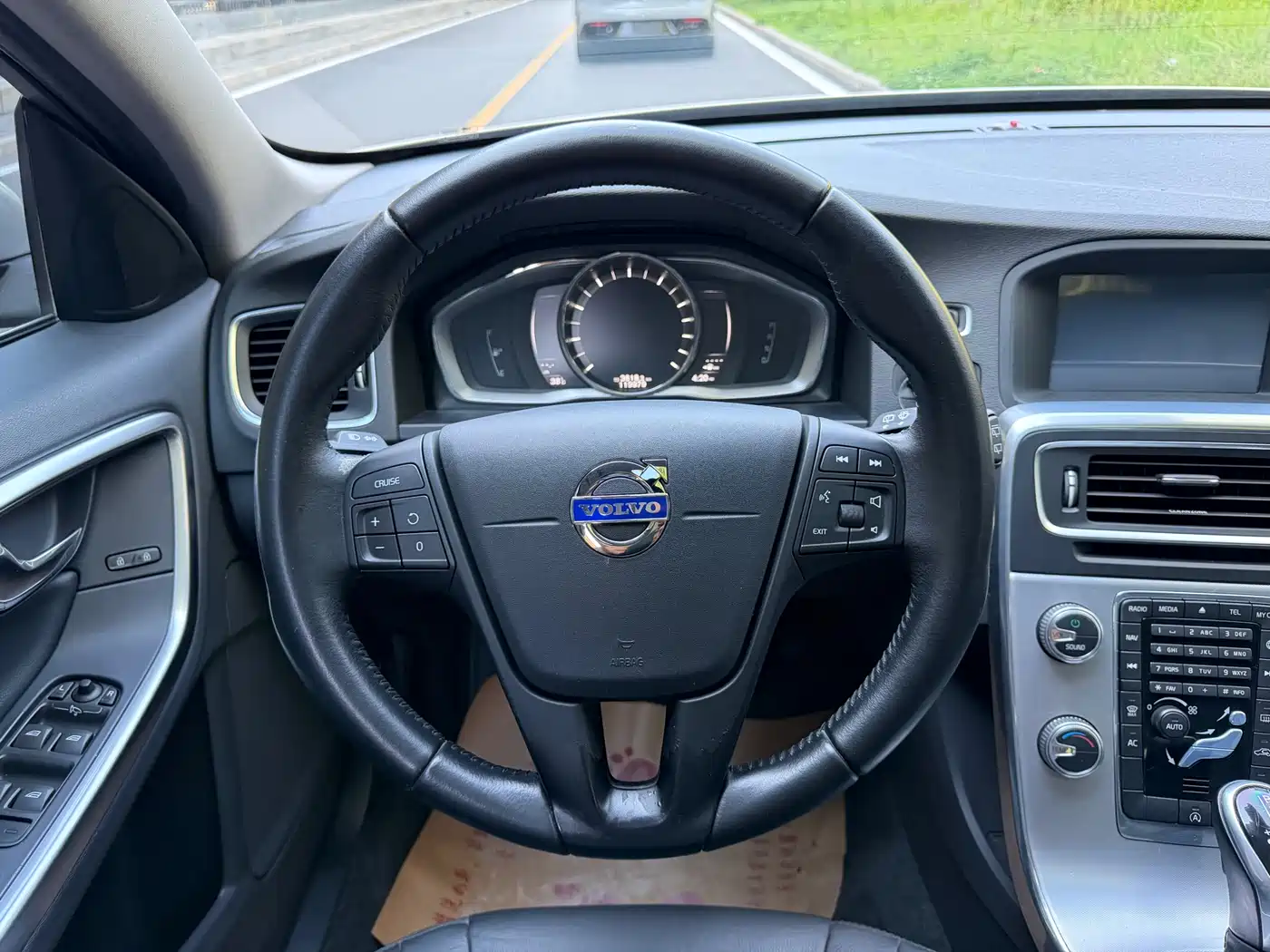 Volvo V60 2017 2017 T4 Zhi Shang Edition China V