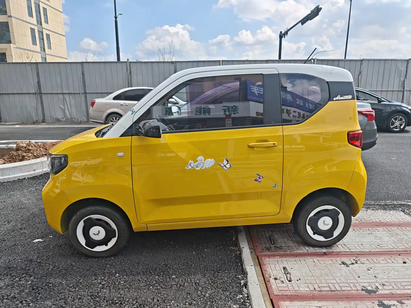 WULING AUTOMOBILE HONGGUANG MINIEV