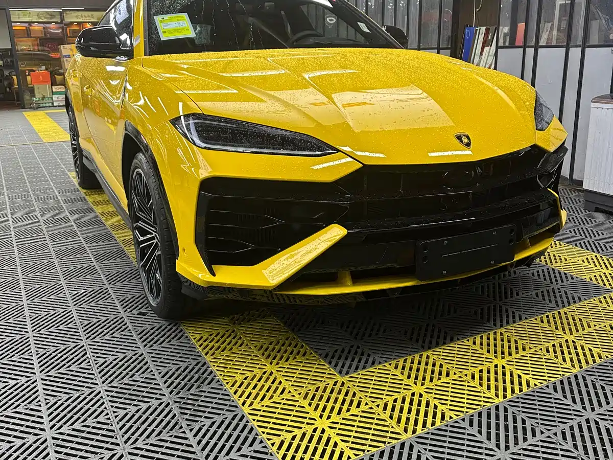 Lamborghini Urus SE 2025 4.0T Standard Edition