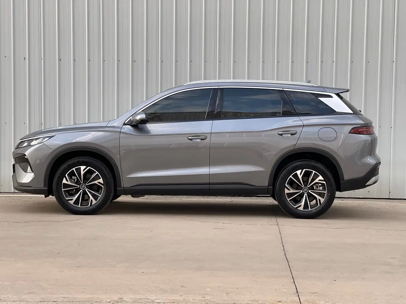 BYD Song Pro New Energy 2025 2nd Gen DM-i 75KM Surpass фото 4