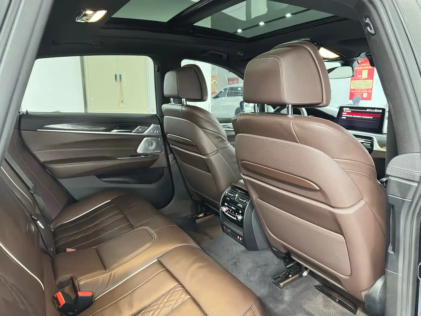 BMW 6 Series GT 2022 Model 630i M Sport Grand Tourer Edition фото 24