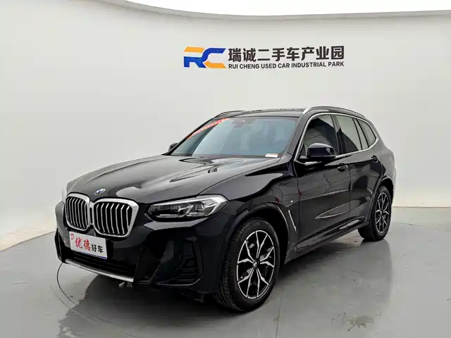 BMW X3 xDrive25i, M Спорт-пакет