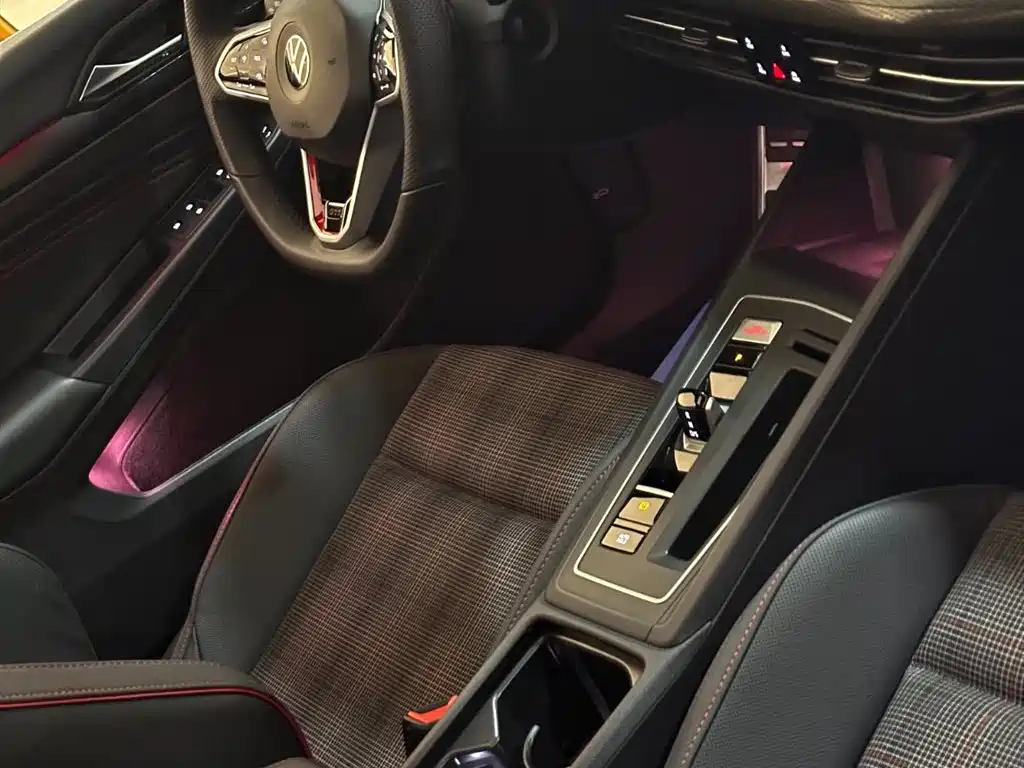 Volkswagen Golf GTI 2021 380TSI DSG GTI фото 21