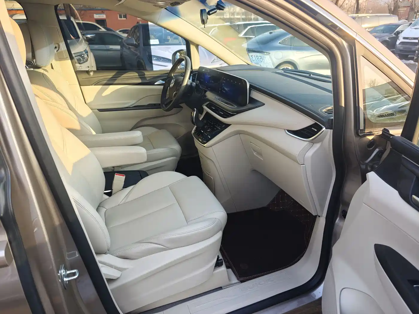 Buick GL8 2023 ES Landmaster Comfort фото 10