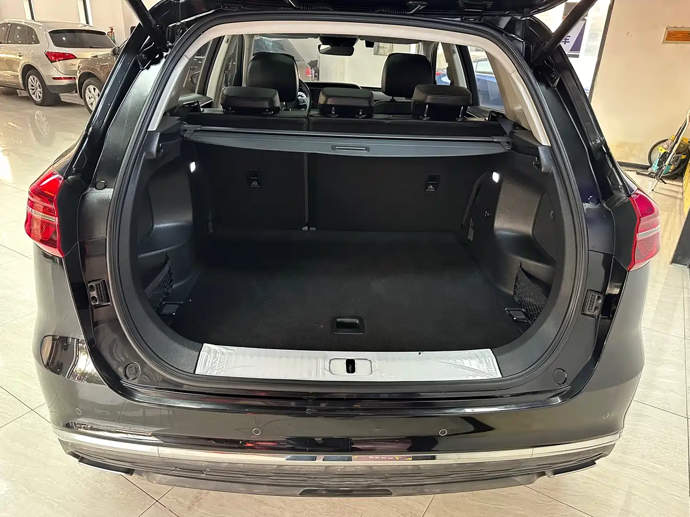 Hongqi HS5 2022 Facelift 2.0T Smart Flag Enjoyment Edition фото 19