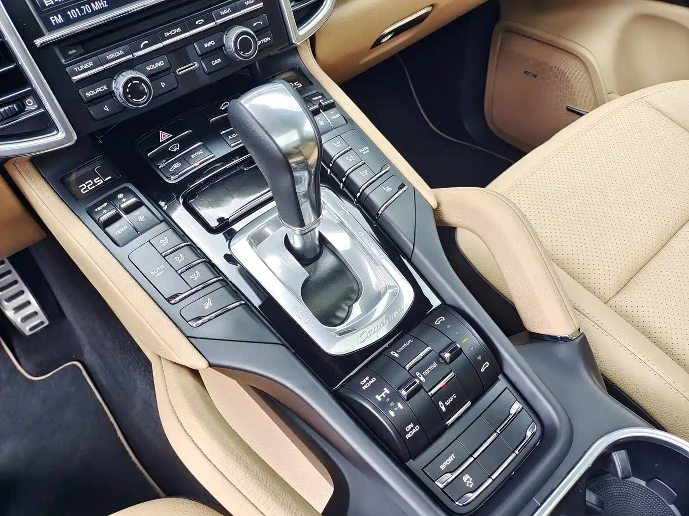 Porsche Cayenne 2014 Cayenne Platinum Edition 3.0T фото 14