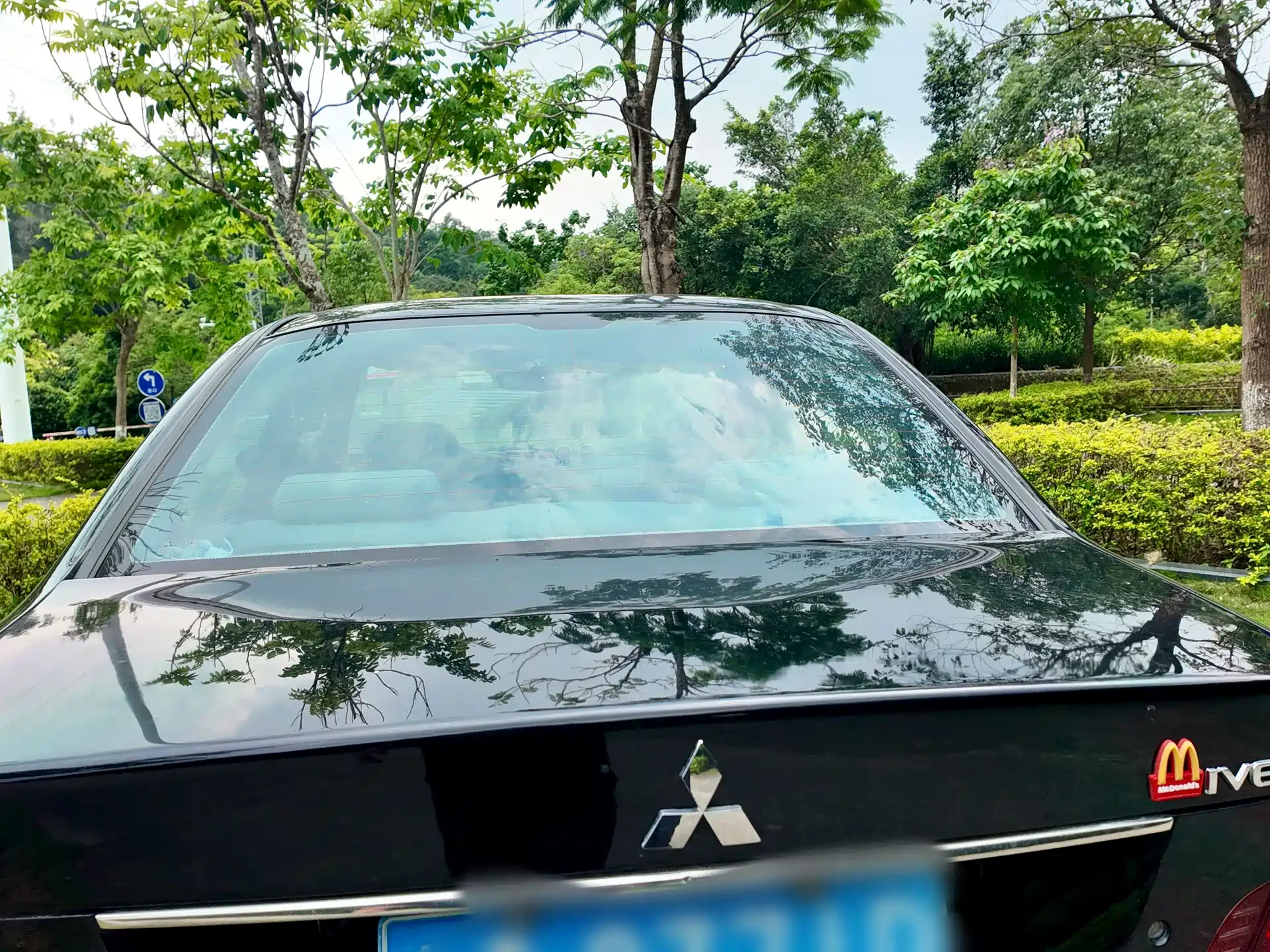 Фото 10 - Mitsubishi Lancer