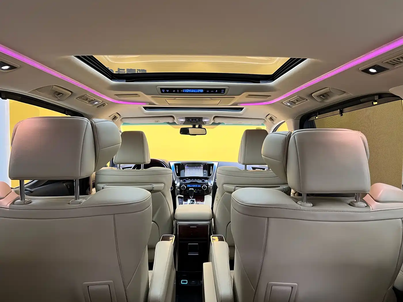 Toyota Alphard 2015 3.5L Luxury Edition фото 33