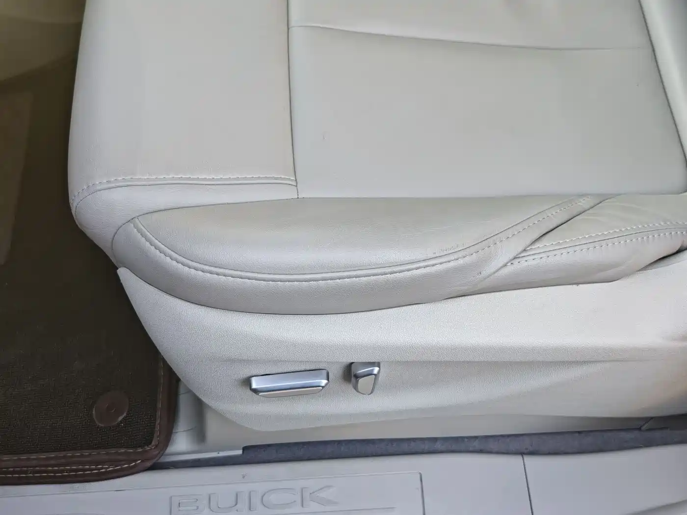 Buick GL8 2023 ES Landmaster Comfort фото 14