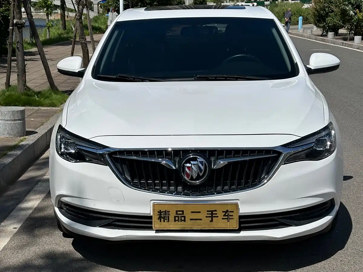 Фото 1 - Buick Excelle
