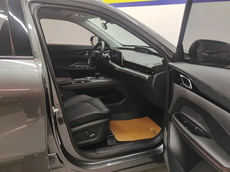 CHANGAN CHANGAN AUCHAN Z6