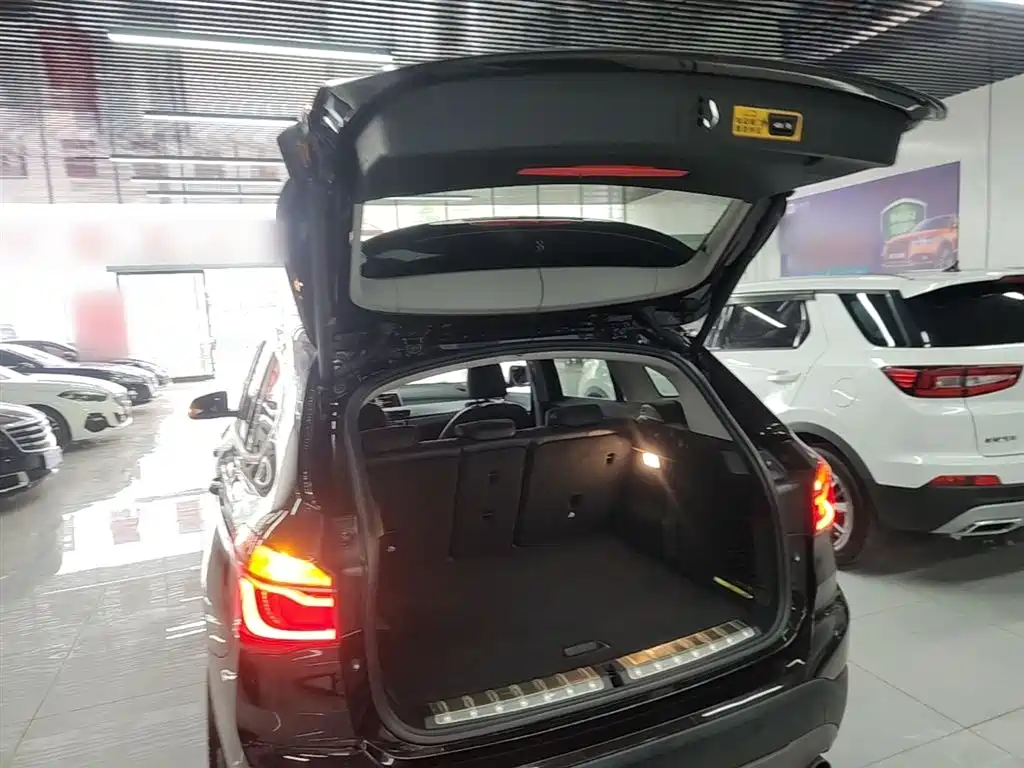 BMW X1 2019 sDrive20Li Leading Model фото 19
