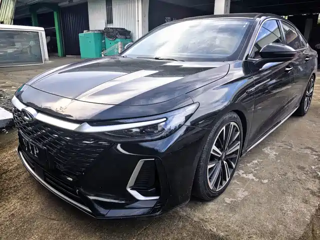 Chery Arrizo 8 1.6T DCT, Стиль