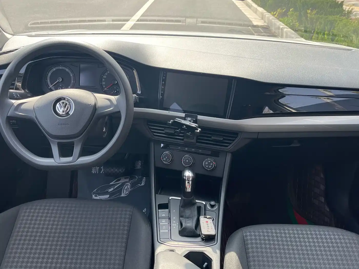 Volkswagen Bora 2020 1.5L Automatic Fashion фото 8