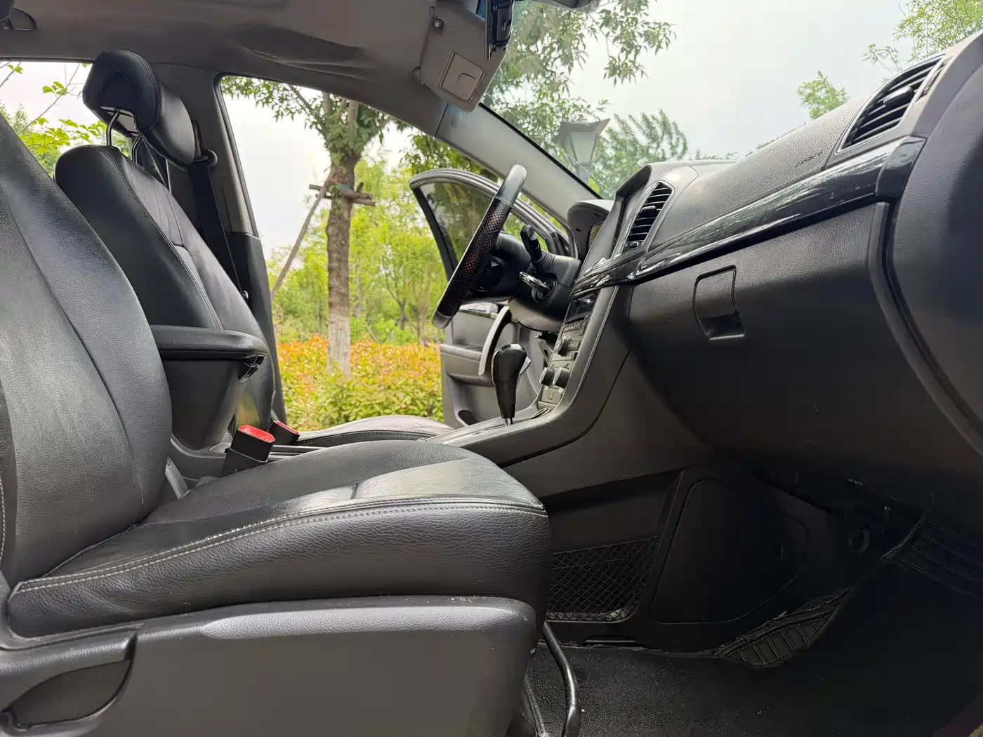 Chevrolet Captiva 2012 2.4L 4WD Flagship Edition 7-Seater фото 9