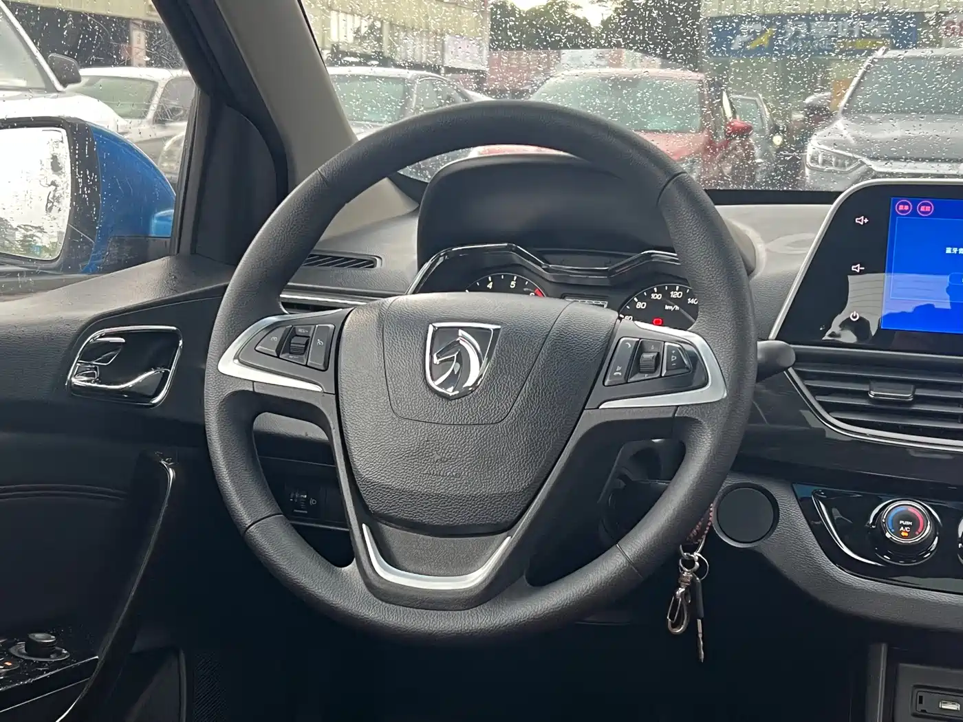 Фото 8 - Baojun 310