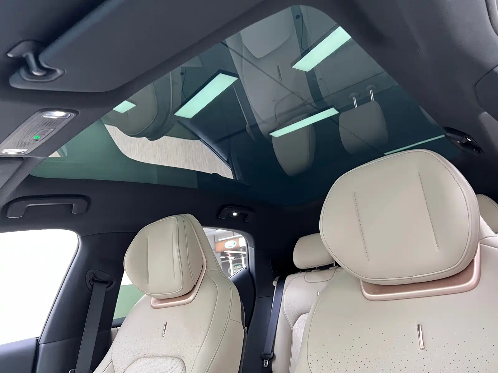 Фото 28 - Lynk & Co Z20